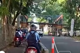 Viral Penarikan Tarif di Jembatan Bendungan Lahor: Kontroversi, Reaksi, dan Transparansi Publik