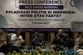 Politik Indonesia 2025: Polarisasi Digital, Oposisi Kritis, dan Agenda Reformasi